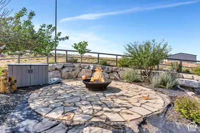2104 E Weeping Cherry Ln, Eagle Mountain, UT 84005 - Photo 31