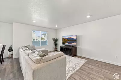 1108 E Dogwatch Dr, Saratoga Springs, UT 84045 - Photo 19