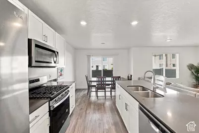1108 E Dogwatch Dr, Saratoga Springs, UT 84045 - Photo 3
