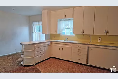 2680 S Imperial St E, Salt Lake City, UT 84106 - Photo 3