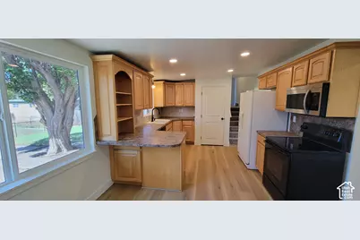 4271 S 900 E, South Ogden, UT 84403 - Photo 7
