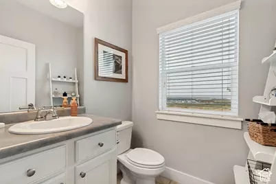 4762 W Wadesboro Cir, Herriman, UT 84096 - Photo 13