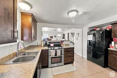 253 Broadway St N, Tooele, UT 84074 - Photo 3