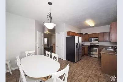 13548 S Villa Rosa Way E, Draper, UT 84020 - Photo 7