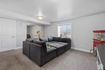 476 W 60 S, Hyrum, UT 84319 - Photo 37