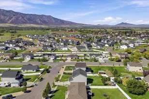 476 W 60 S, Hyrum, UT 84319 - Photo 67