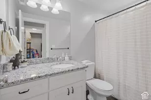 476 W 60 S, Hyrum, UT 84319 - Photo 43