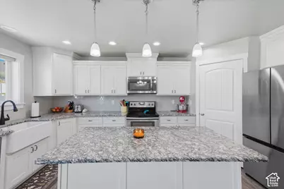476 W 60 S, Hyrum, UT 84319 - Photo 15