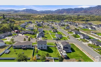 476 W 60 S, Hyrum, UT 84319 - Photo 69