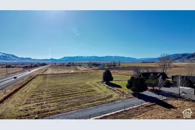 76 N Sr 118, Central Valley, UT 84754 - Photo 15