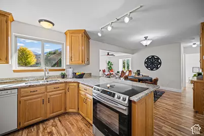 264 N 300 E, Mapleton, UT 84664 - Photo 9