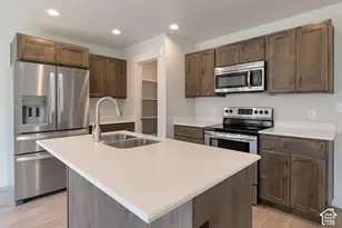 801 W Lone Pine Ln, Mapleton, UT 84664 - Photo 7
