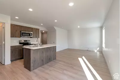 801 W Lone Pine Ln, Mapleton, UT 84664 - Photo 5