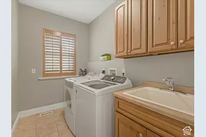2922 S Foss Cir E, Bountiful, UT 84010 - Photo 35