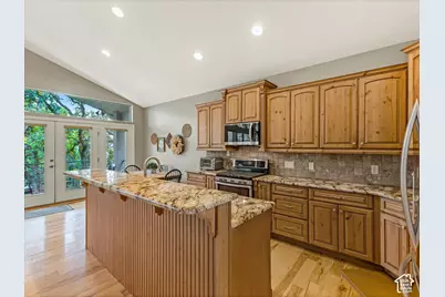 2922 S Foss Cir E, Bountiful, UT 84010 - Photo 13