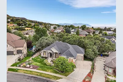 2922 S Foss Cir E, Bountiful, UT 84010 - Photo 3