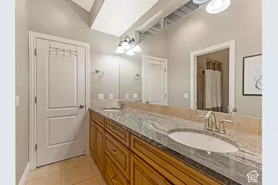 2922 S Foss Cir E, Bountiful, UT 84010 - Photo 33