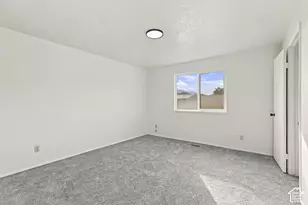 2147 W 1025 N, Farr West, UT 84404 - Photo 9