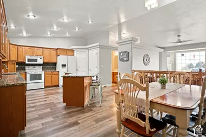 771 N Main St, Central Valley, UT 84754 - Photo 15