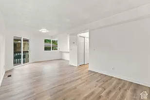 537 N Bright Ct W, Salt Lake City, UT 84116 - Photo 5