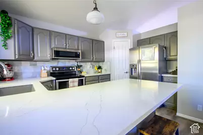 2275 N 1125 E, Layton, UT 84040 - Photo 7