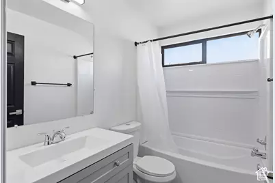 4939 W Berry Creek Dr, Riverton, UT 84096 - Photo 9