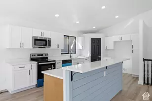 4939 W Berry Creek Dr, Riverton, UT 84096 - Photo 5