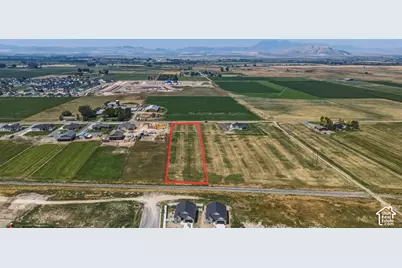 762 N 400 W, Smithfield, UT 84335 - Photo 17