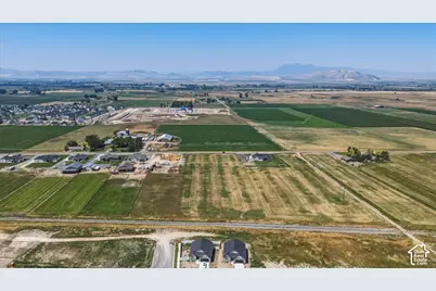 762 N 400 W, Smithfield, UT 84335 - Photo 7