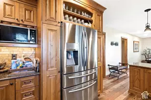 9632 S Eastdell Dr, Sandy, UT 84092 - Photo 11