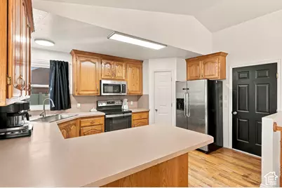 5221 W Elk Horn Peak Dr S, Riverton, UT 84096 - Photo 5