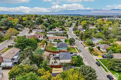 7449 S Bridgewater Dr, Cottonwood Heights, UT 84121 - Photo 47