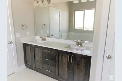 130 S Liberty St #202, Grantsville, UT 84029 - Photo 5