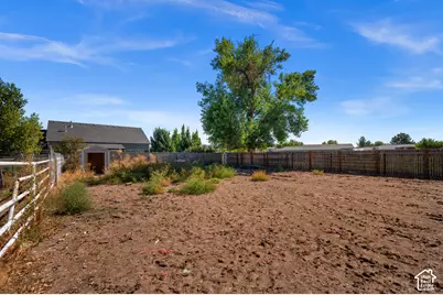 2379 W 11800 S, Riverton, UT 84065 - Photo 11