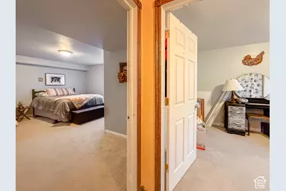 1440 W 2175 S, Syracuse, UT 84075 - Photo 27