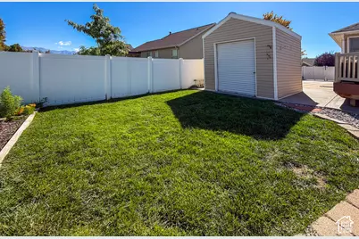 1440 W 2175 S, Syracuse, UT 84075 - Photo 33