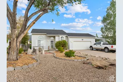 863 W Sundown Ln, Tooele, UT 84074 - Photo 1