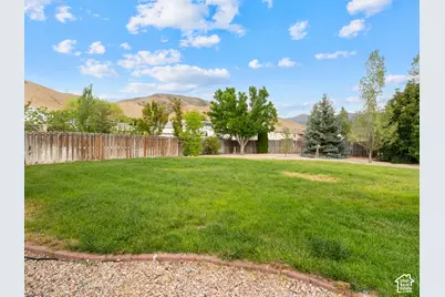 863 W Sundown Ln, Tooele, UT 84074 - Photo 21