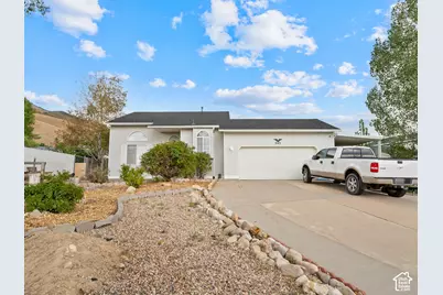 863 W Sundown Ln, Tooele, UT 84074 - Photo 3