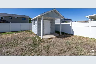 4717 S 3700 W, Roy, UT 84067 - Photo 17