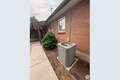 7112 S 2780 E, Cottonwood Heights, UT 84121 - Photo 17