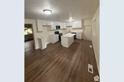 7112 S 2780 E, Cottonwood Heights, UT 84121 - Photo 5