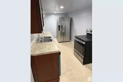 7112 S 2780 E, Cottonwood Heights, UT 84121 - Photo 35