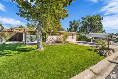 10277 S Zinnia Way, Sandy, UT 84094 - Photo 3