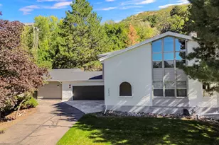 2554 E Woodland Dr S, Uintah, UT 84403 - Photo 3