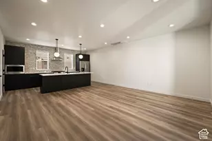 596 E Savvy Cv S, Salt Lake City, UT 84107 - Photo 3