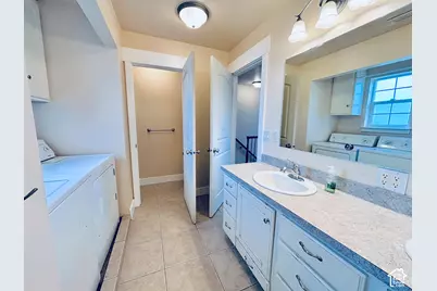 1690 N Pinion Ridge Dr, Blanding, UT 84511 - Photo 25