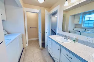 1690 N Pinion Rdg Dr, Blanding, UT 84511 - Photo 25