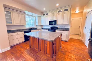 1690 N Pinion Rdg Dr, Blanding, UT 84511 - Photo 7