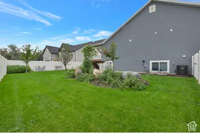 2111 W 1975 N, Farr West, UT 84404 - Photo 17